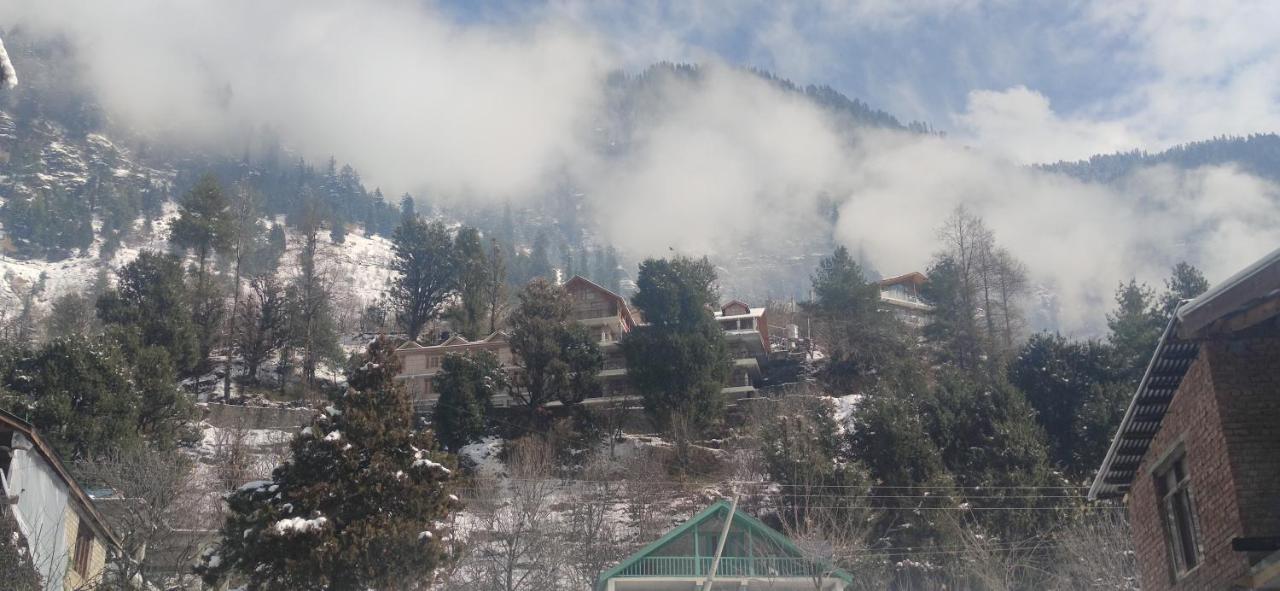 Mountain Valley Resort Hotel Manali (Himachal Pradesh)